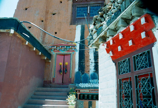 Двери храма