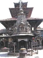 Индуистский храм в Чобхаре